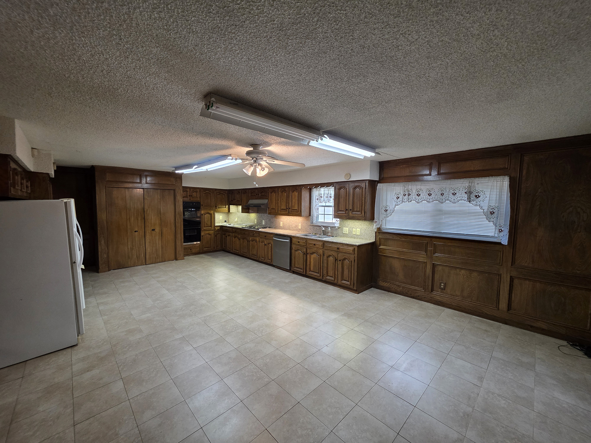 Hermosa_kitchen_A