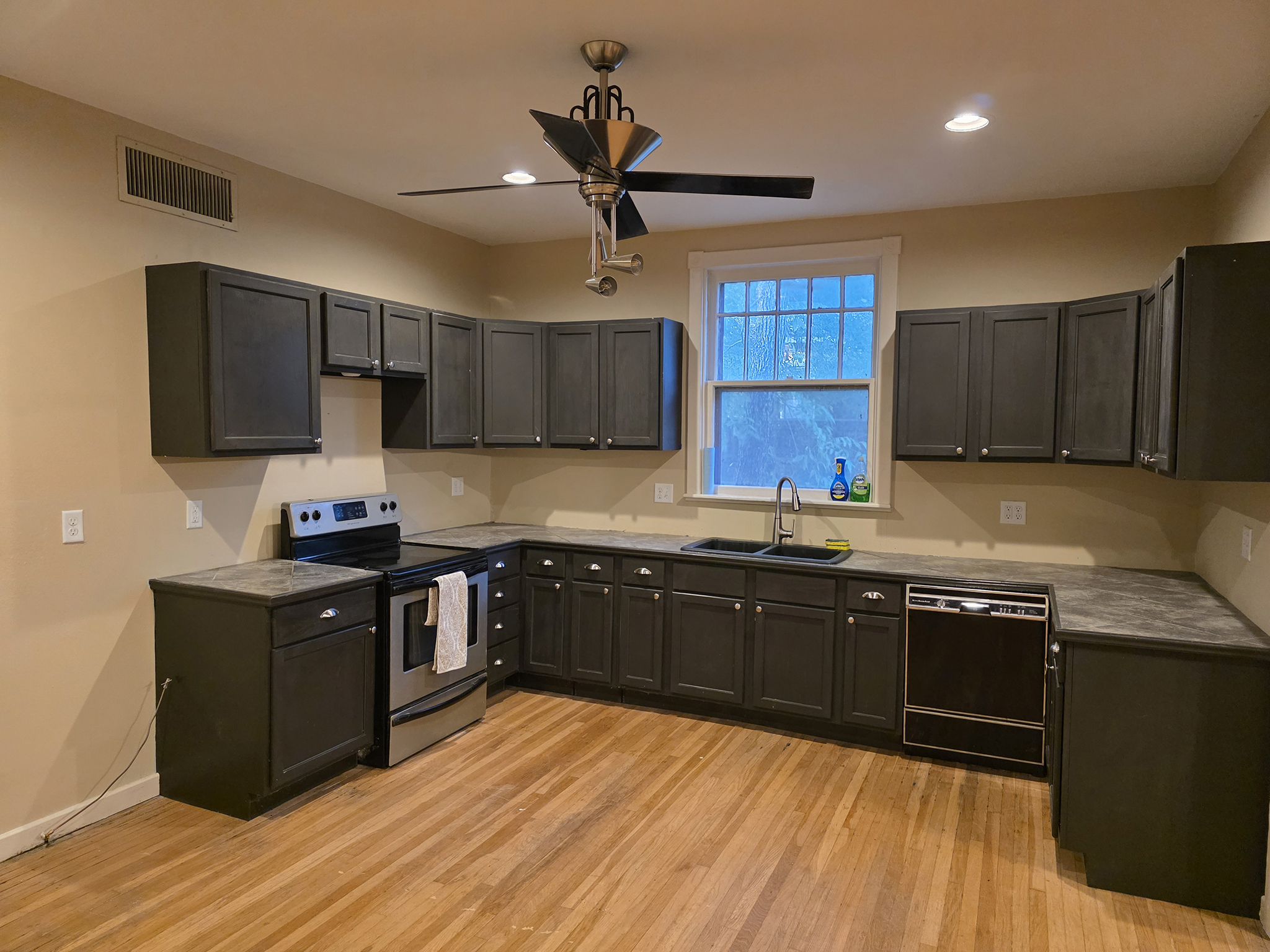 901_kitchen